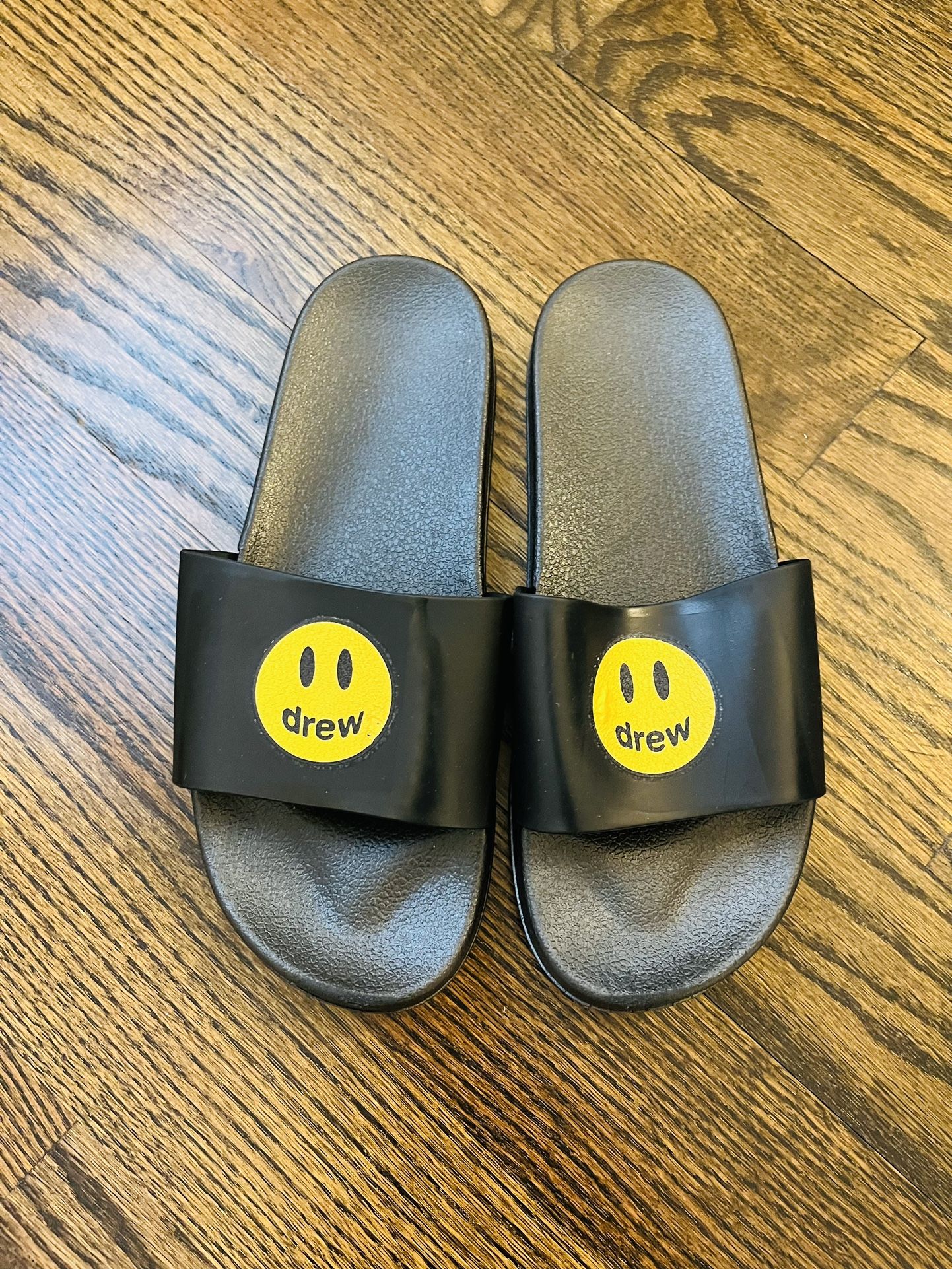 New Slipper Drew black Happy Smile sz 8