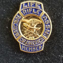 Lapel pin.  National Rifle Association 