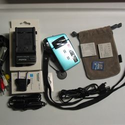 Sanyo Xacti VPC-CG65 Pocket Video Camcorder 6MP Digital Camera Voice Recorder NTSC/PAL