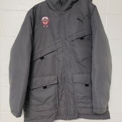 Puma Essentials Parka Fresno Pacific Sunbirds Jacket