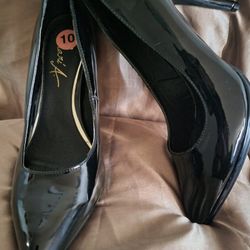 Black Size 10 Never Worn . $20 Obo