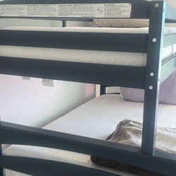 bunk beds 