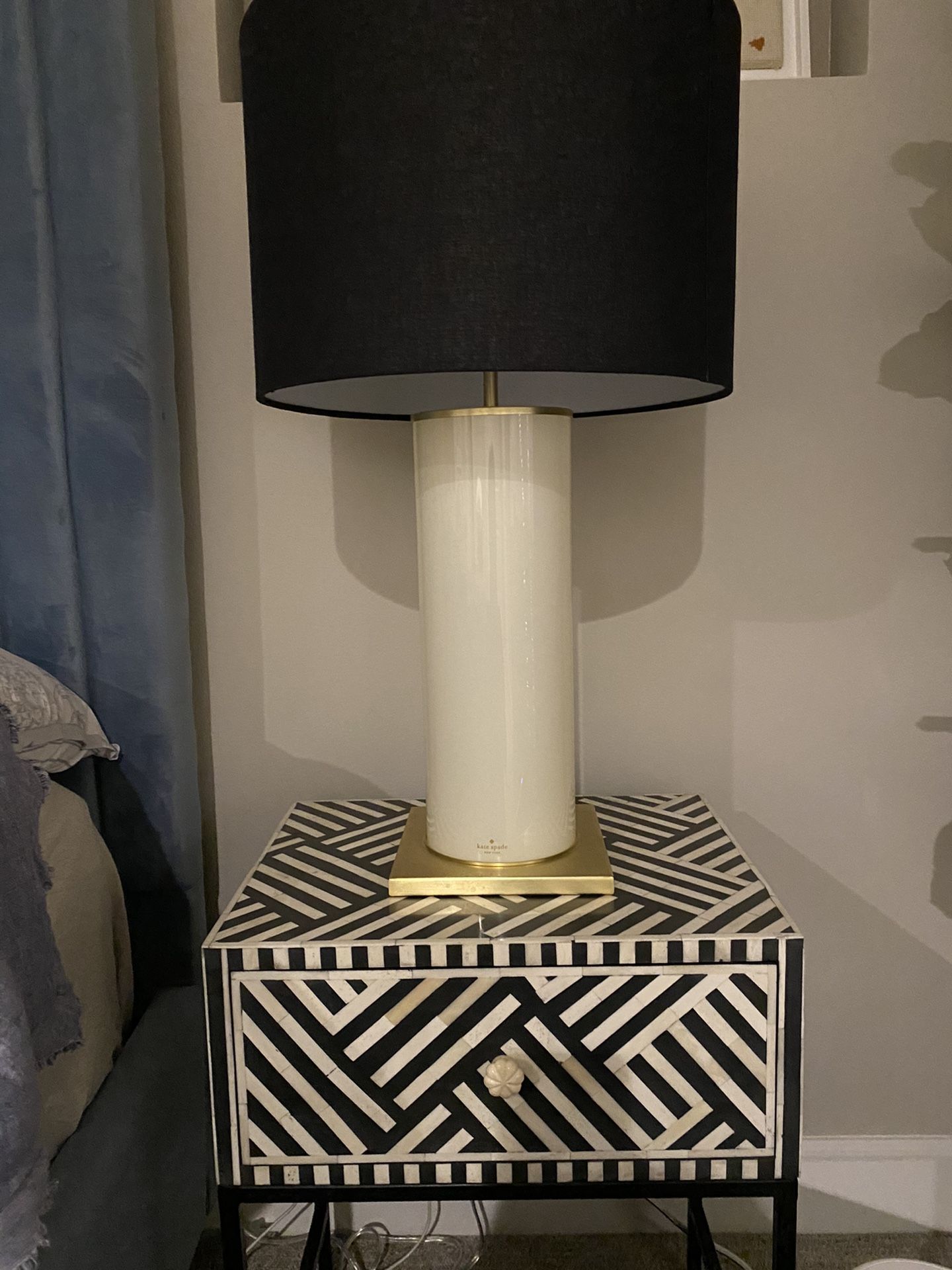 Kate spade black deals and white lamp