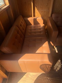 Couch set