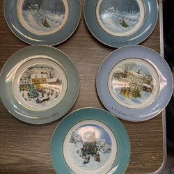AVON Vintage Christmas Plate Series  Holiday Plates