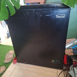 Magic Chef Deep Freezer 