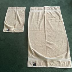 Bathroom Towel Set  ( Tommy Hilfiger)