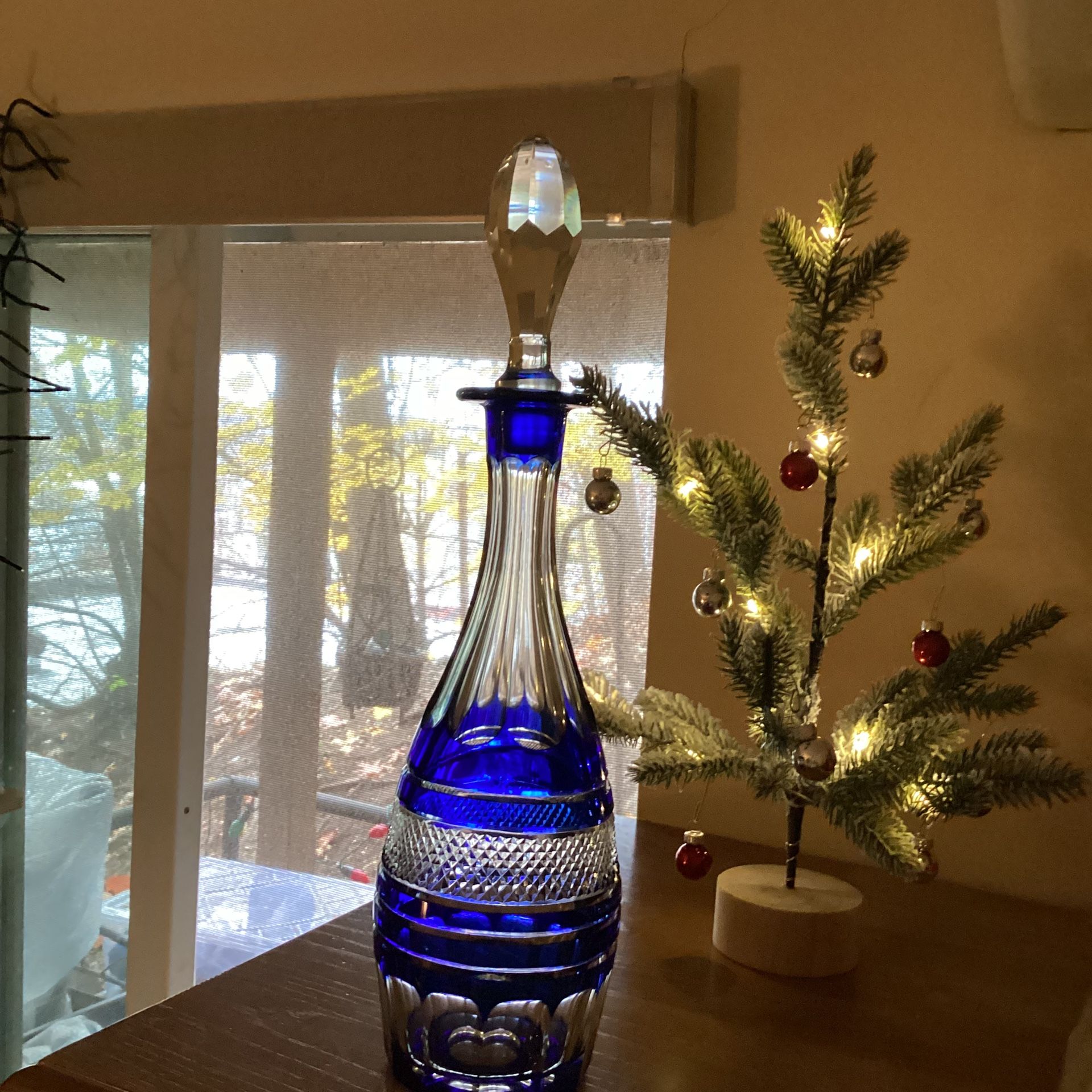 Led  crystal cobalt blue whiskey decanter