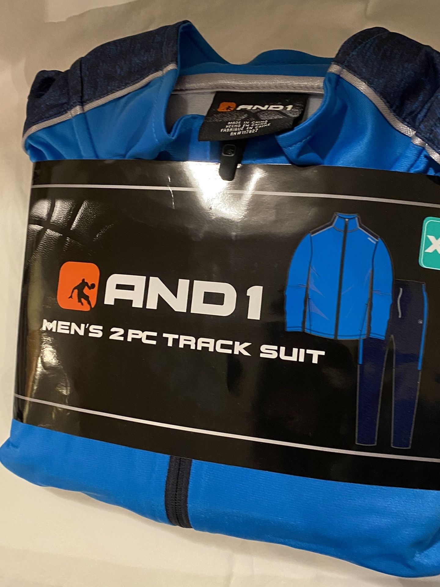 AND 1 Men’s XL Track suit