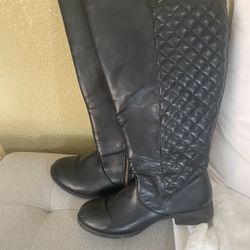 Se Vendende Botas En Buen Estado  Don Del Número  8 