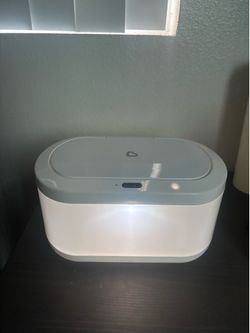 Munchkin White and Gray Touch-Free Wipe Warmer