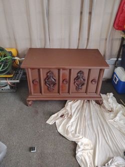 Beautifully Ornamented Antique Hope Chest With Bear Claw Feet. Chest Is 42.5"X22.5" Top 46"X26.5" 