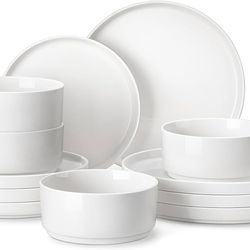 8 Piece Porcelain dinnerware set