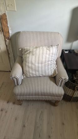 Arm chair