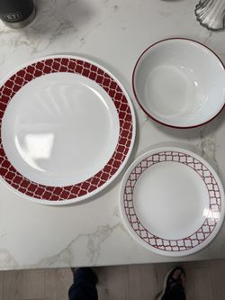 Corelle Dishes Set Of 8 Place Setting