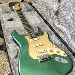 American fender Strat Ultra - Mystic Pine Green 