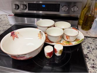 Better Homes and Gardens Autumn Pumpkins 11" serving bowl set