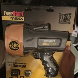 flashlight led comes with charger