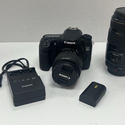 Canon eos 70D digital camera with 18-55mm & 75-300mm zoom lens, battery & charger