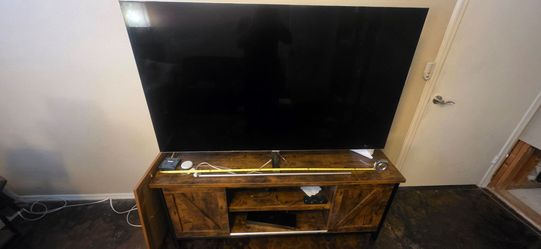 Samsung 65" QLED 4K Smart TV - Originally $4,000 - Excellent Condition