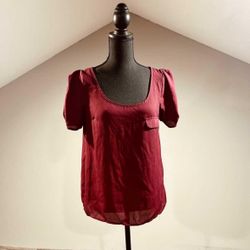 Small Maroon Short Sleeve Top