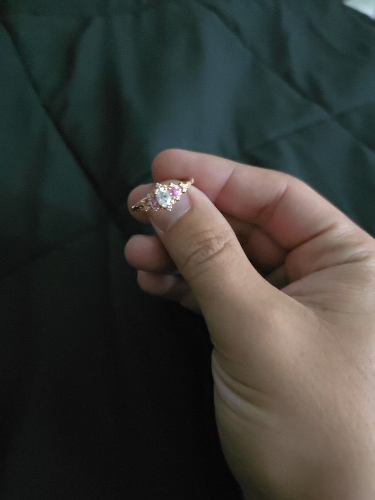 9.75 14k Rose Gold Sapphire Ring
