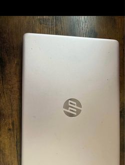 14" Laptop Rose Gold / Pink – Windows 11 (Works Great)