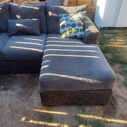 Sofa And Rocking Recliner Chair That Swevel