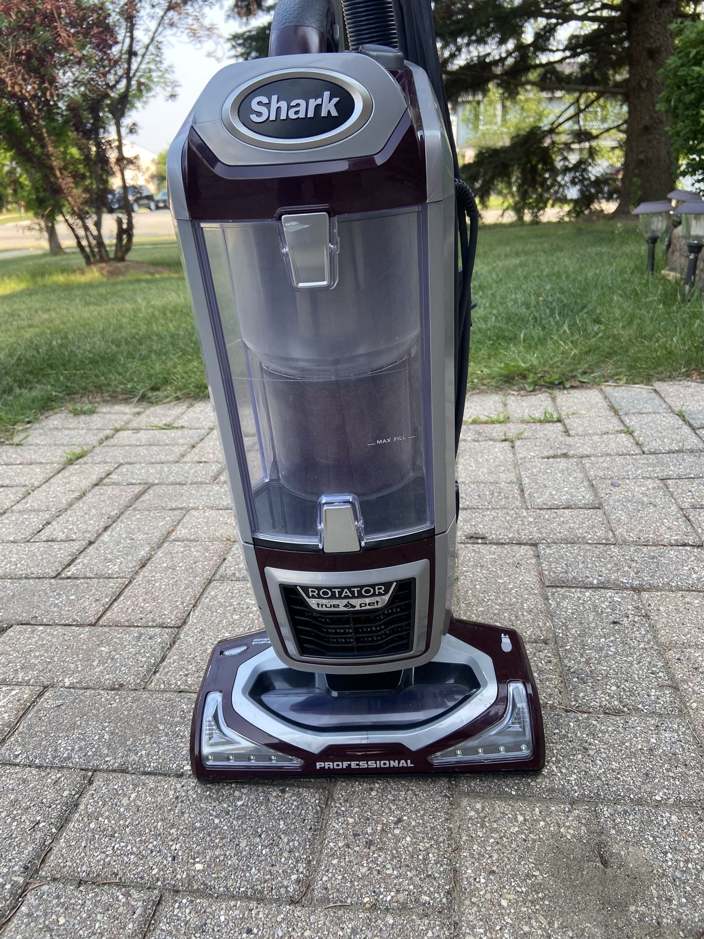 Shark Vacuum Cleaner