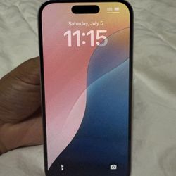 iPhone 15 