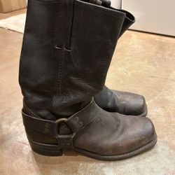 Men’s Frye Harness Boots, Size 10