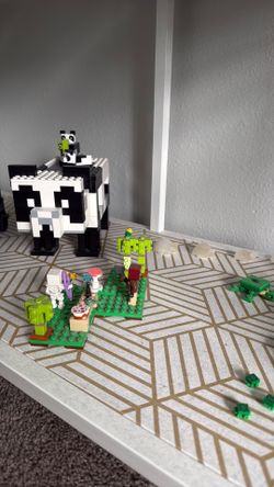 Lego Minecraft panda haven