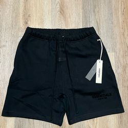 ESSENTIALS BLACK SHORTS