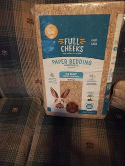 Full Cheeks Paper Bedding 