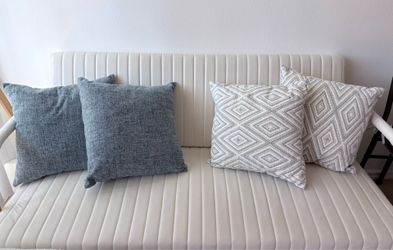 Throw Pillows
