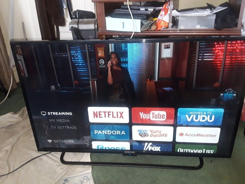 Element  Smart TV 43" Inch Class  4K Ultra HD Smart ,LED TV 2160p E4S4316H 2 HDMI Remote Control Included 