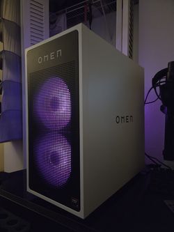 Gaming pc with monitor