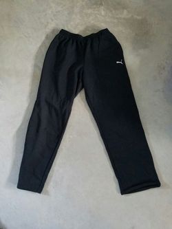 NWOT men's Puma Sweatpants size medium