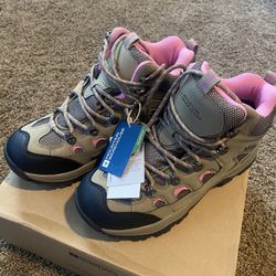 Women’s Hiking Boots - NEW! Size 9
