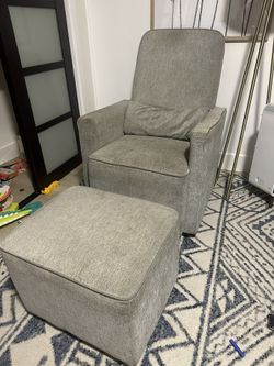 Davinci Swivel Glider With Gliding Ottoman