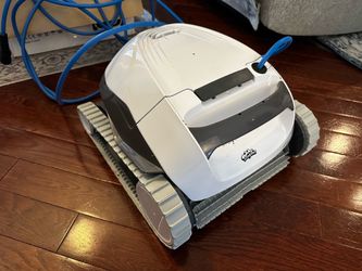 Dolphin E10 2025 Auto Pool Cleaner w/ Active Scrubber Brush – Like New