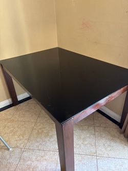 Kitchen table