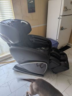 Massage chair. Partial working