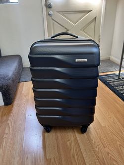 American Tourist Carry On