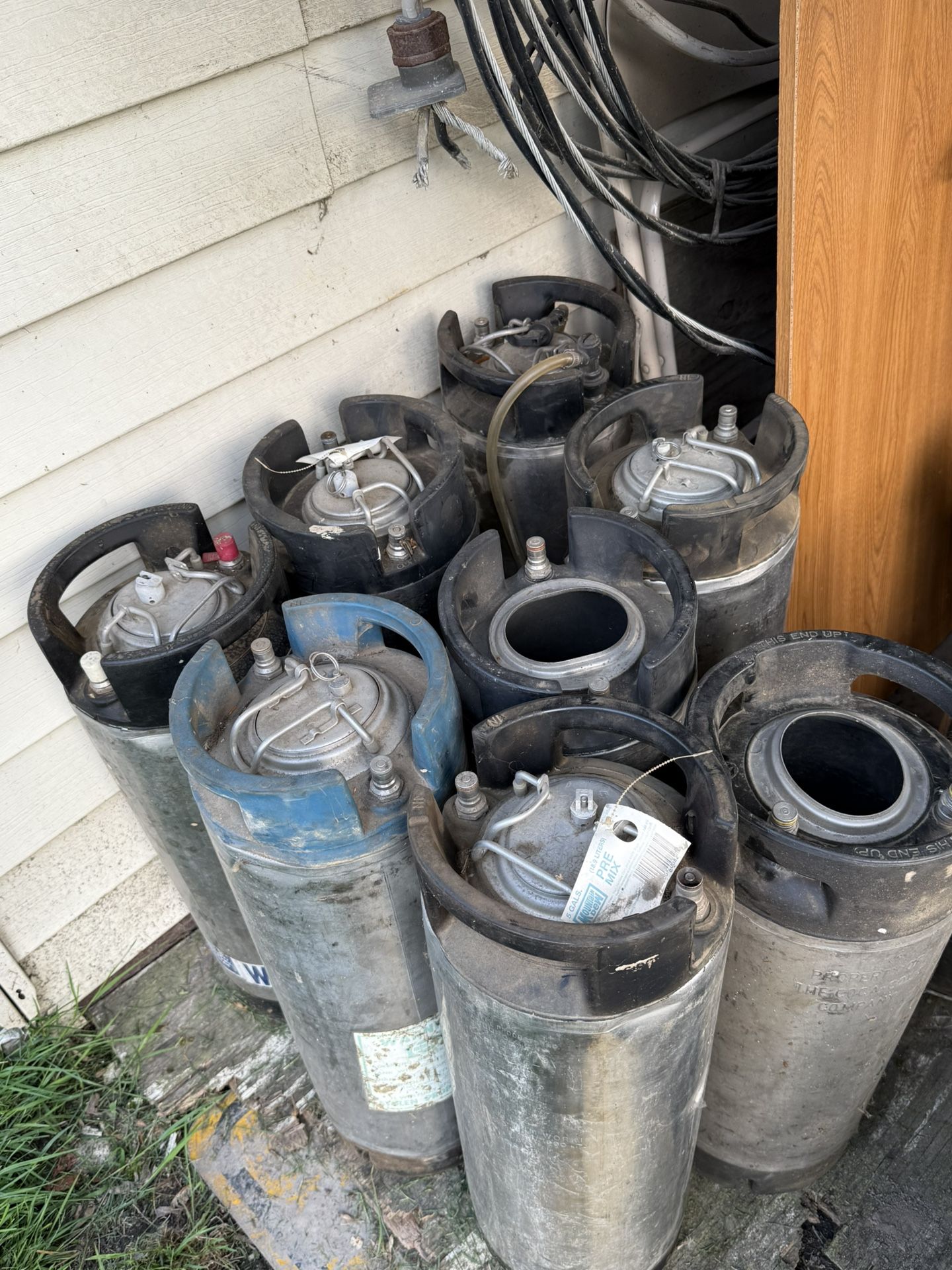 Corney Cans