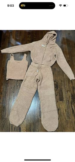 Skims sherpa XXS/XS Sweatsuit With Under Tank!