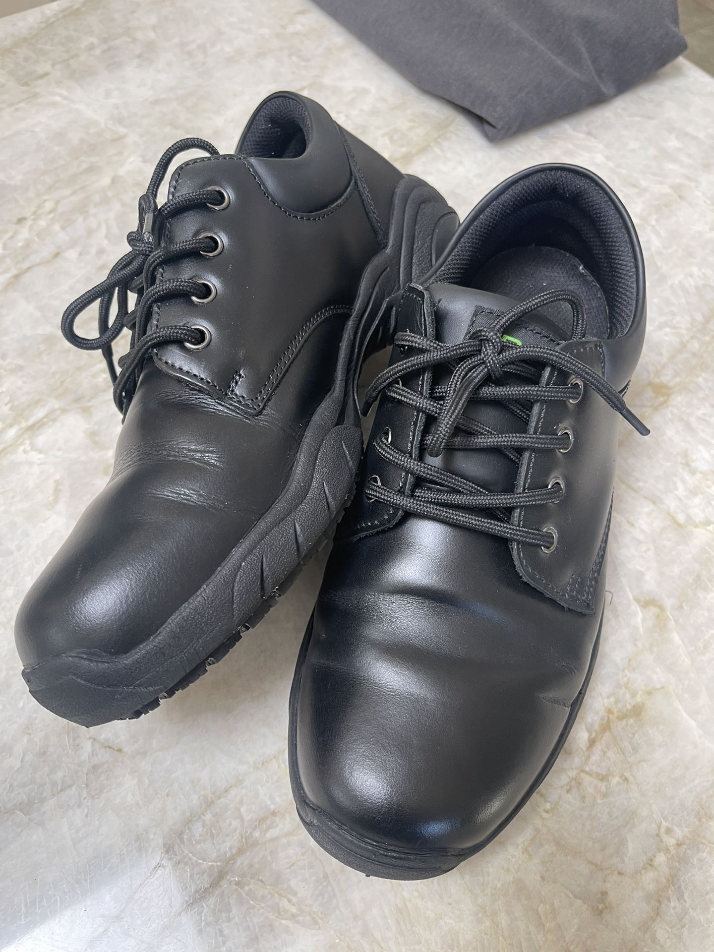 Slip Resistant SRMax Shoes 