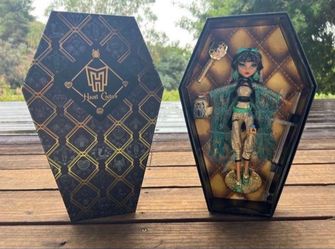 Mattel Creations Monster High Haunt Couture Cleo De Nile Doll