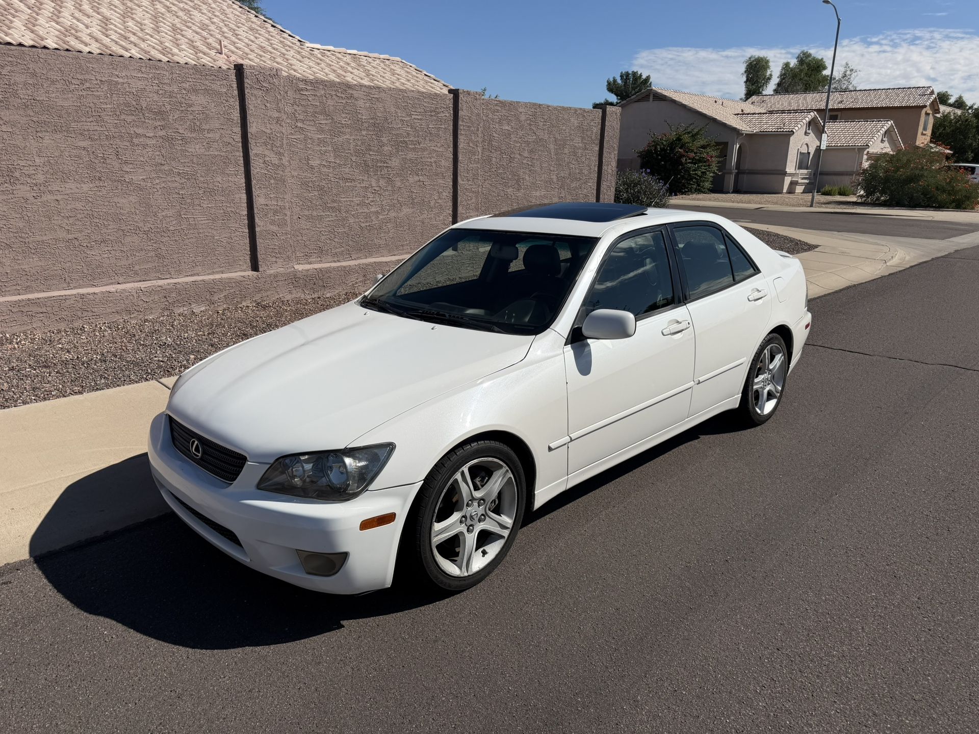2005 Lexus IS 300