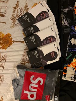 Nike Pro Therma-FIT Hood x4 + Supreme Hanes Socks